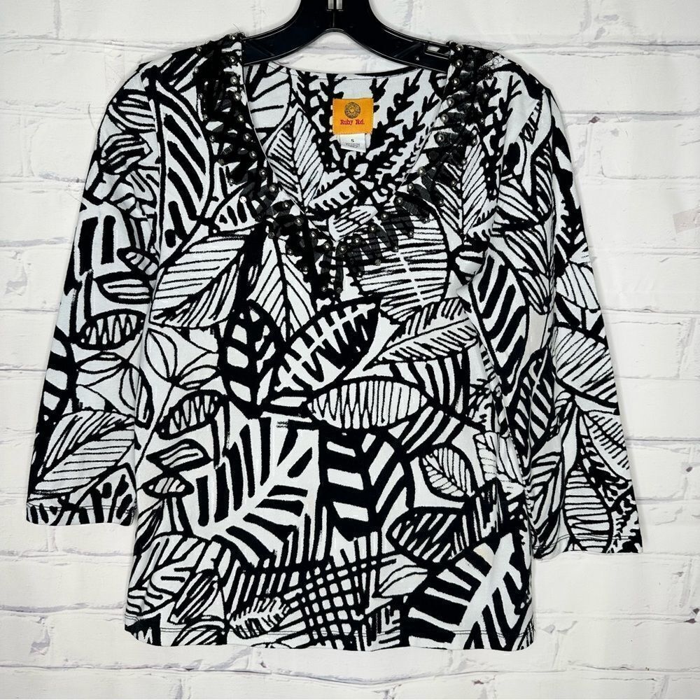 ‎Ruby Rd. small black & white top